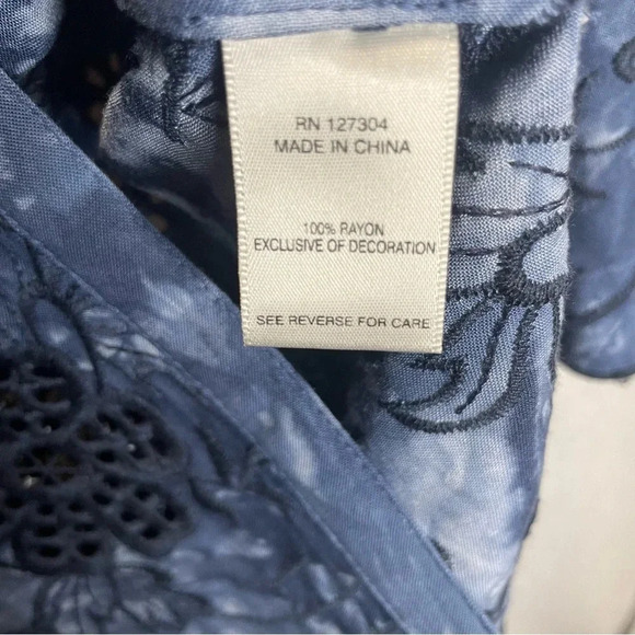 John•Mark Tie Dye Print Floral Embroidered 3/4 Sleeve Button Front Tunic Top - Picture 6 of 8